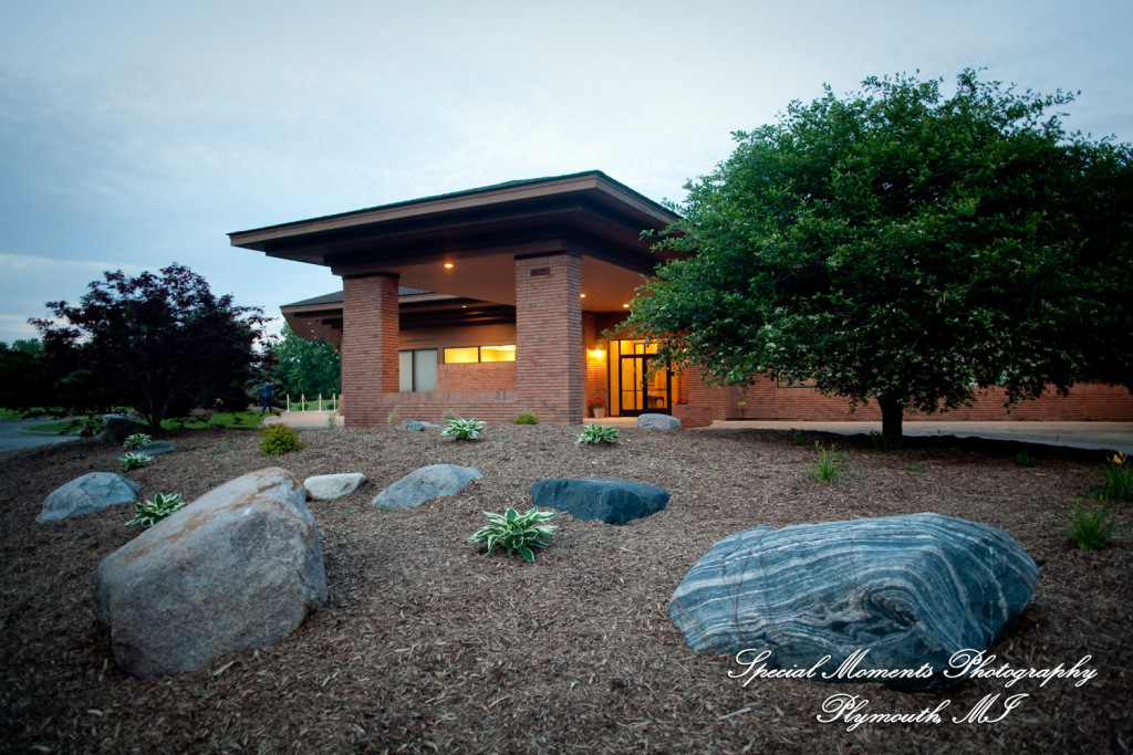 Kristen & Kyle at Stonebridge Golf Club Ann Arbor MI wedding photograph