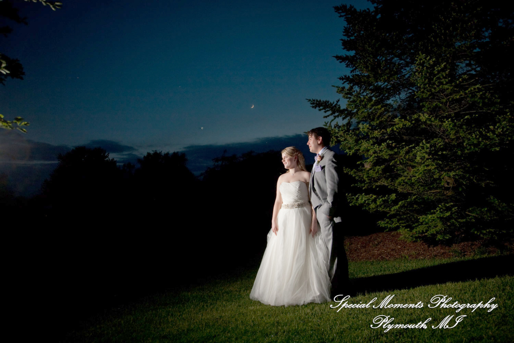 Kristen & Kyle at Stonebridge Golf Club Ann Arbor MI wedding photograph