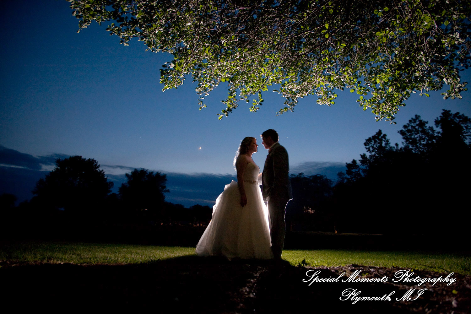 Kristen & Kyle at Stonebridge Golf Club Ann Arbor MI wedding photograph