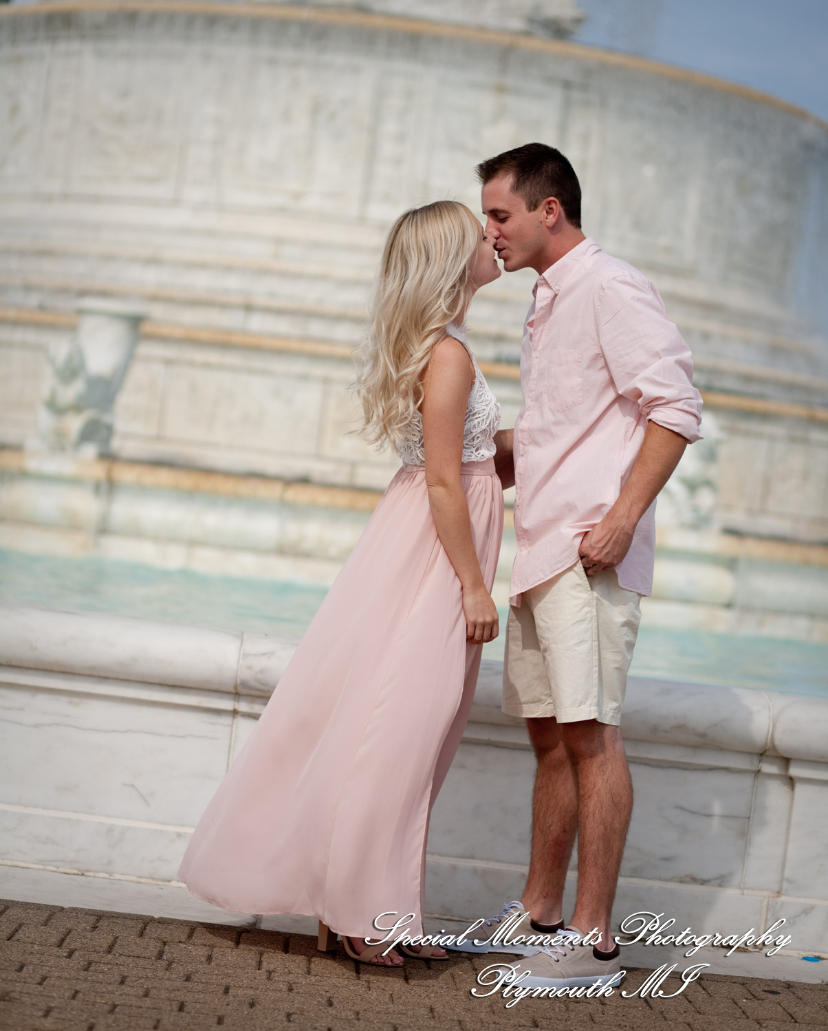 Emily & Sean at Belle Isle Fountain Detroit MI engagement photograph