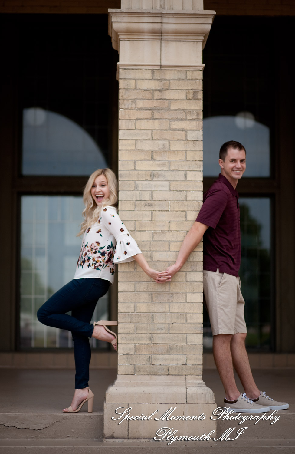 Emily & Sean at Belle Isle Fountain Detroit MI engagement photograph