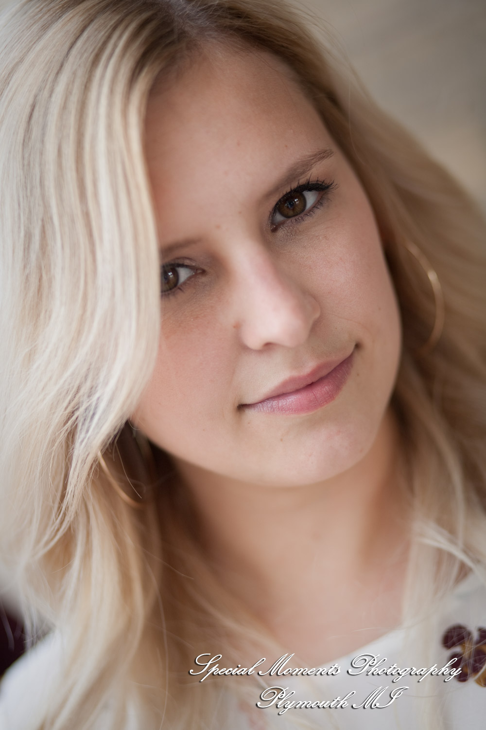 Emily & Sean at Belle Isle Fountain Detroit MI engagement photograph