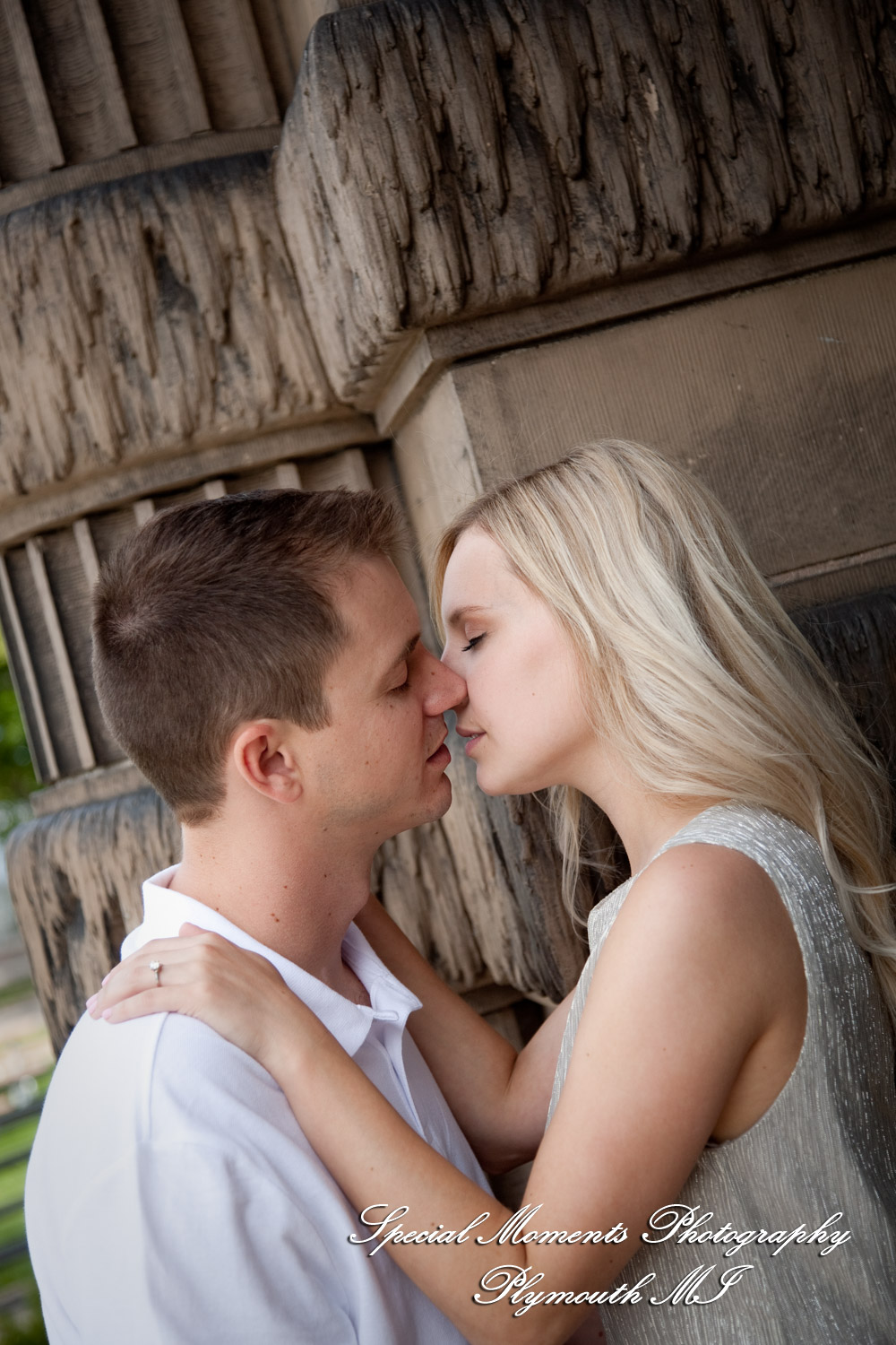 Emily & Sean at Belle Isle Fountain Detroit MI engagement photograph