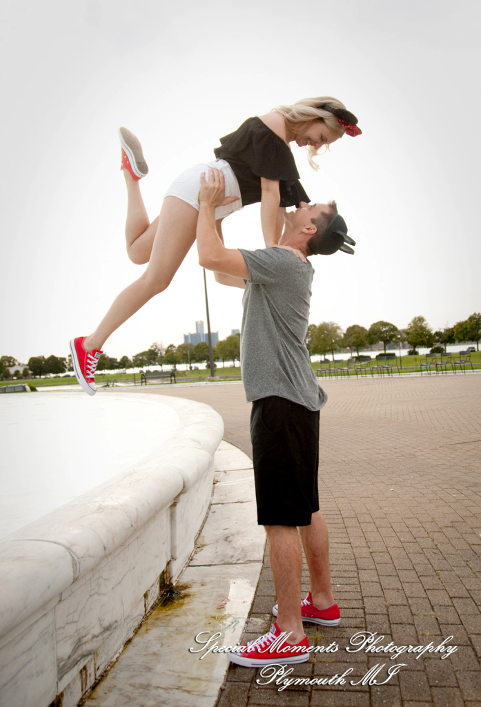 Emily & Sean at Belle Isle Fountain Detroit MI engagement photograph
