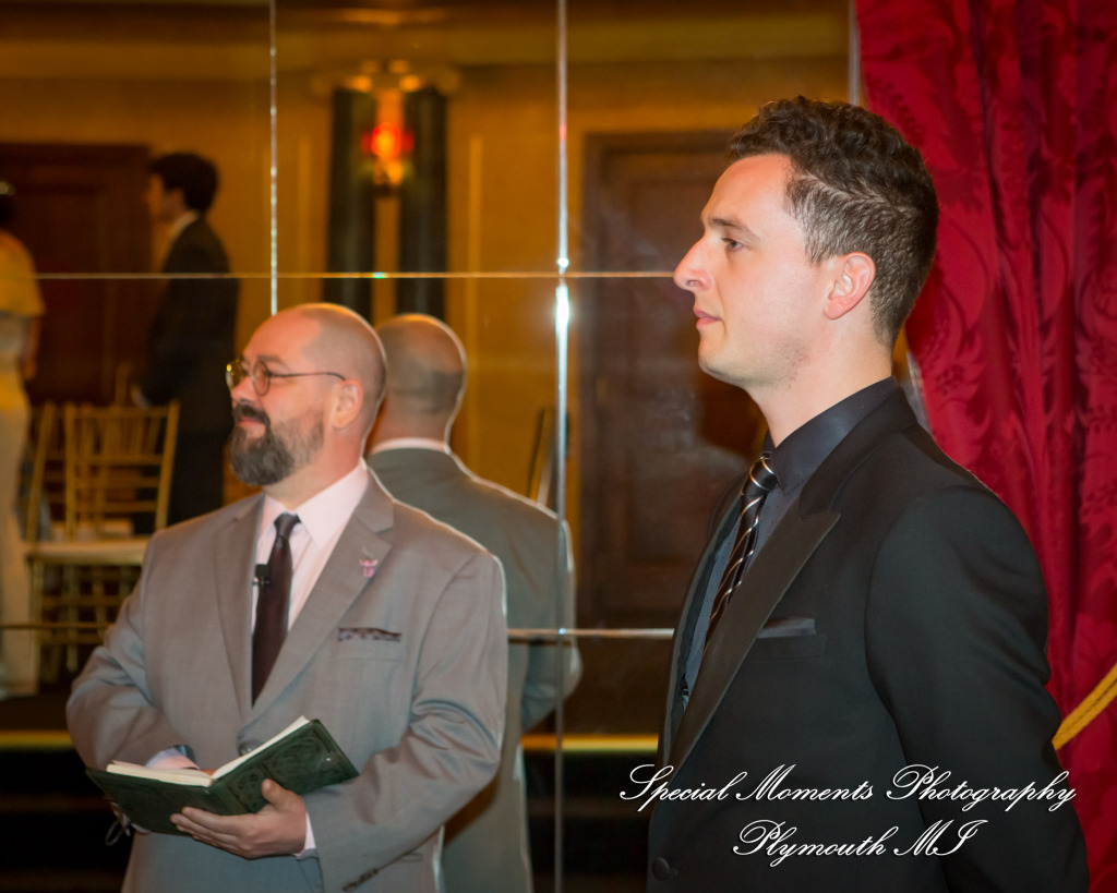 Julie & Tom Detroit Opera House Detroit MI wedding photograph