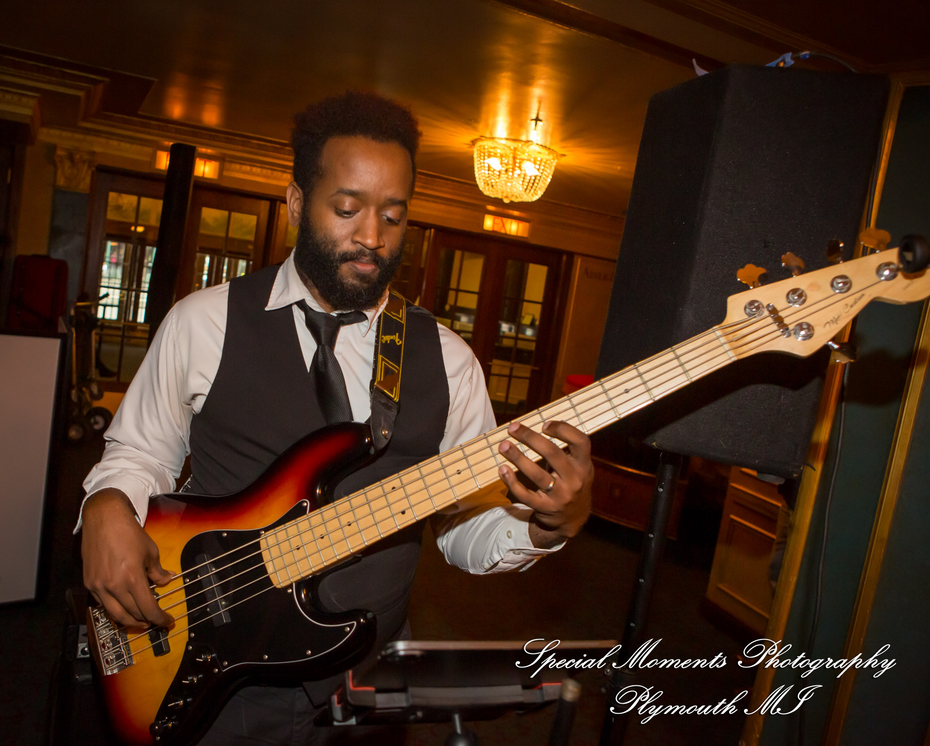 Julie & Tom Detroit Opera House Detroit MI wedding photograph