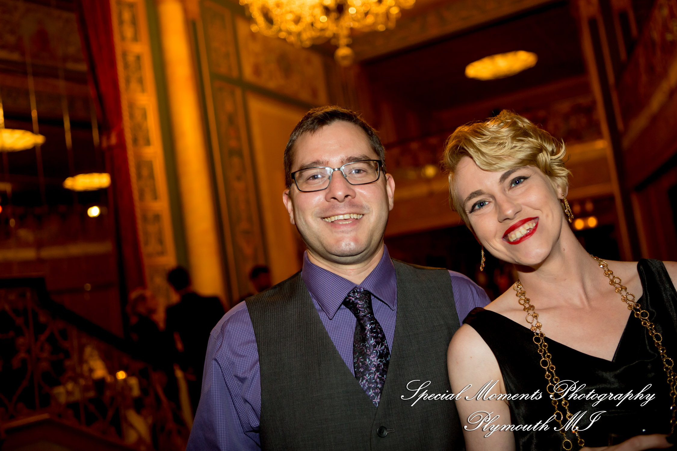 Julie & Tom Detroit Opera House Detroit MI wedding photograph