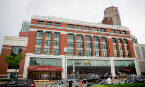 Julie & Tom Detroit Opera House Detroit MI wedding photograph