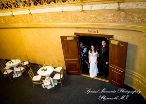 Julie & Tom Detroit Opera House Detroit MI wedding photograph