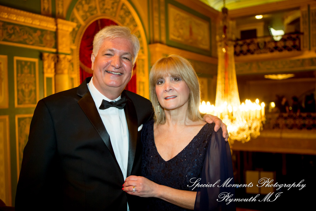 Julie & Tom Detroit Opera House Detroit MI wedding photograph