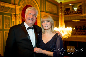 Julie & Tom Detroit Opera House Detroit MI wedding photograph