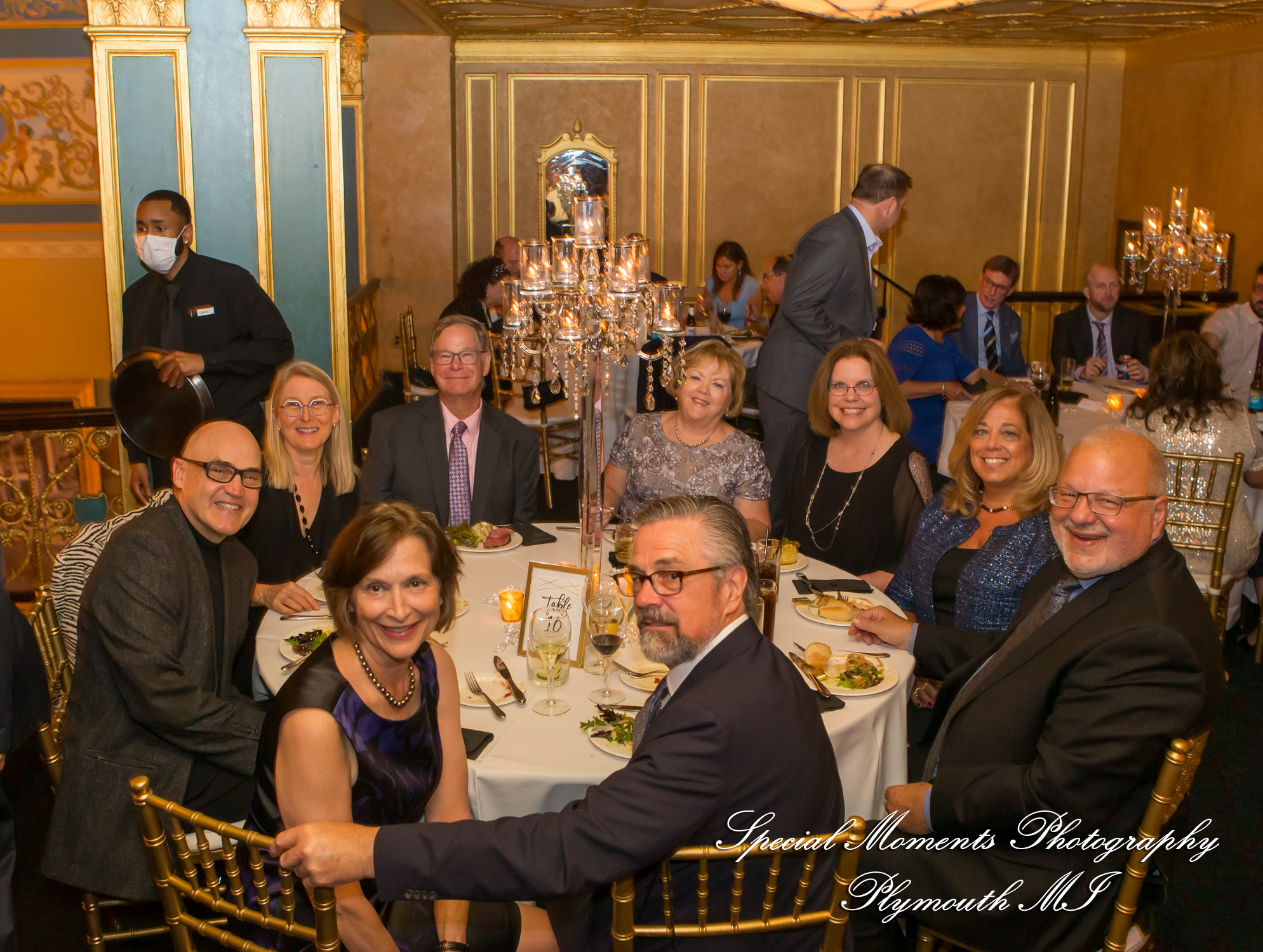 Julie & Tom Detroit Opera House Detroit MI wedding photograph