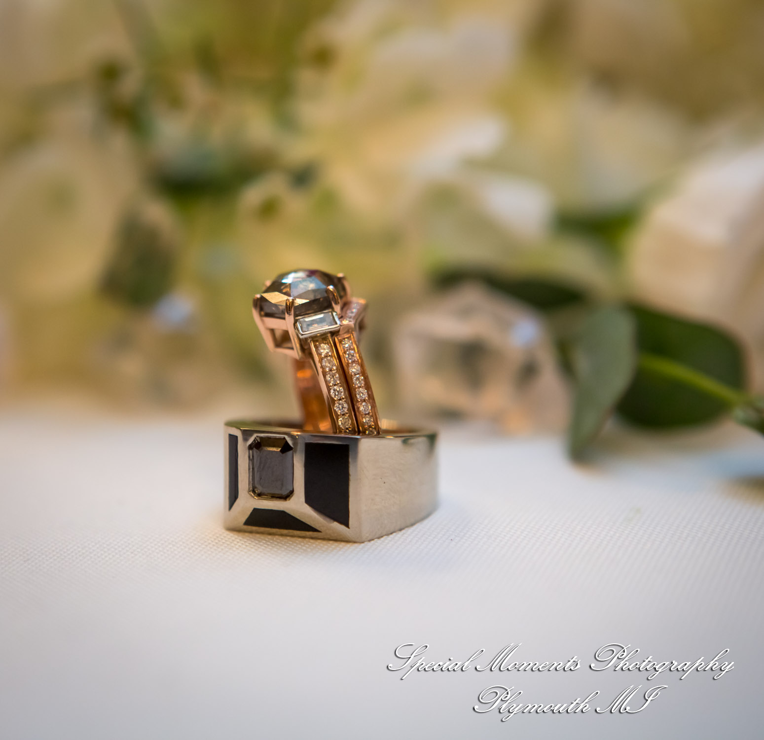 Julie & Tom Detroit Opera House Detroit MI wedding photograph