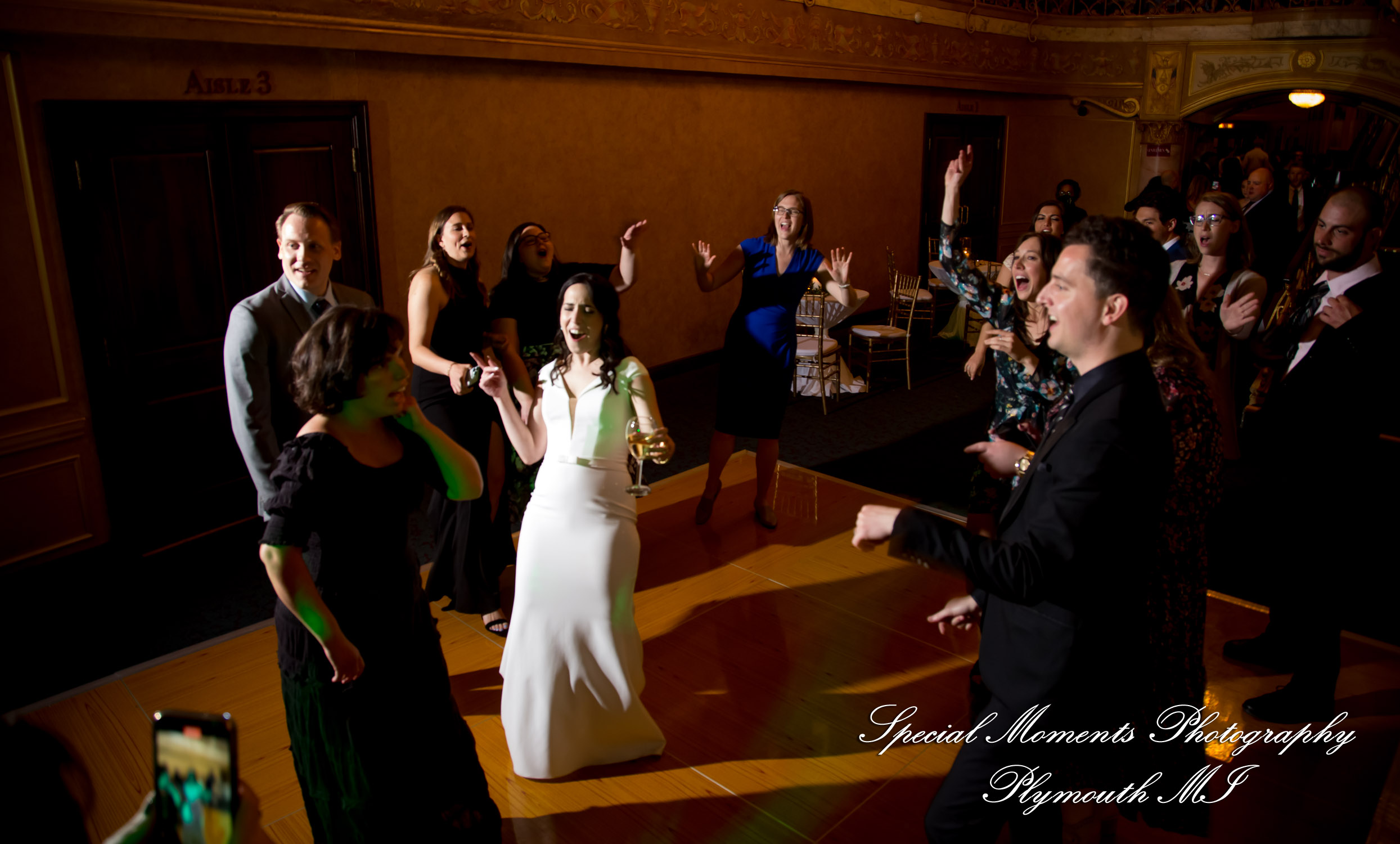 Julie & Tom Detroit Opera House Detroit MI wedding photograph
