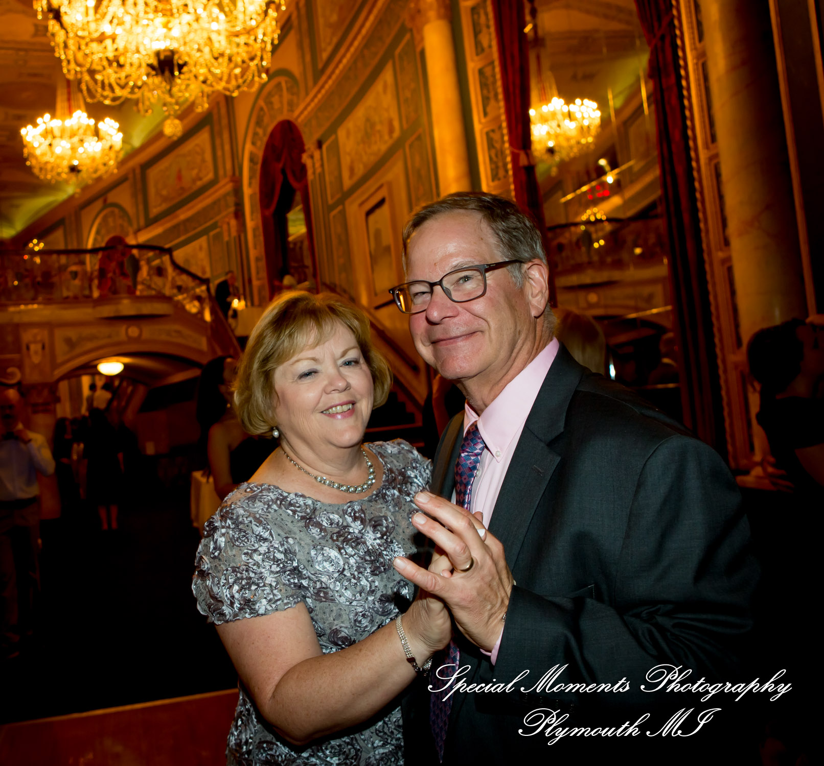Julie & Tom Detroit Opera House Detroit MI wedding photograph