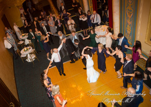 Julie & Tom Detroit Opera House Detroit MI wedding photograph