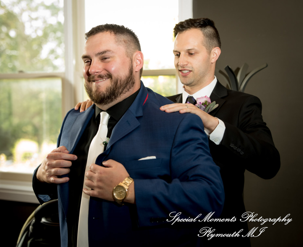 Taylor & Jacob Polo Fields Golf & Country Club Ann Arbor MI wedding photograph