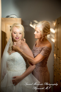 Taylor & Jacob Polo Fields Golf & Country Club Ann Arbor MI wedding photograph