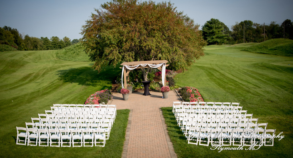 Taylor & Jacob Polo Fields Golf & Country Club Ann Arbor MI wedding photograph