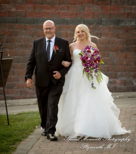 Taylor & Jacob Polo Fields Golf & Country Club Ann Arbor MI wedding photograph