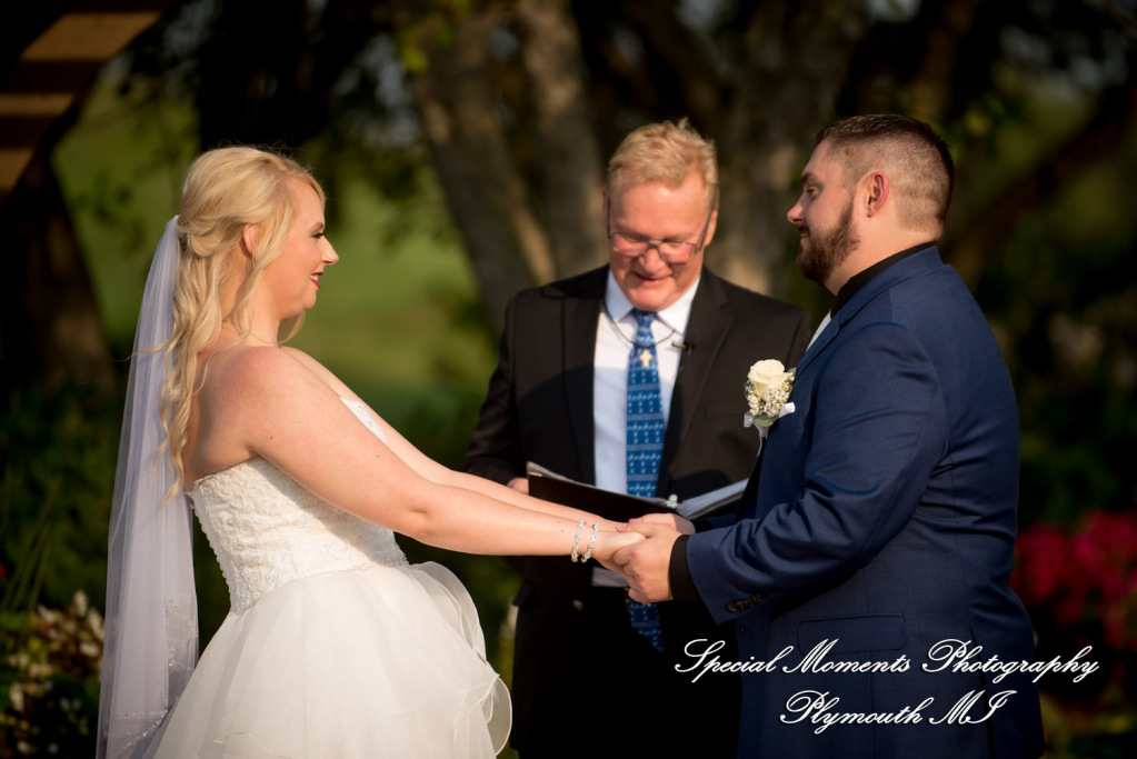 Taylor & Jacob Polo Fields Golf & Country Club Ann Arbor MI wedding photograph
