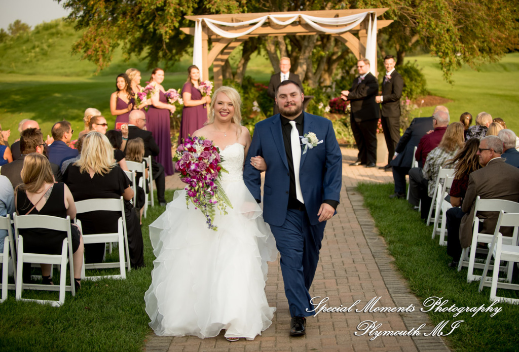 Taylor & Jacob Polo Fields Golf & Country Club Ann Arbor MI wedding photograph
