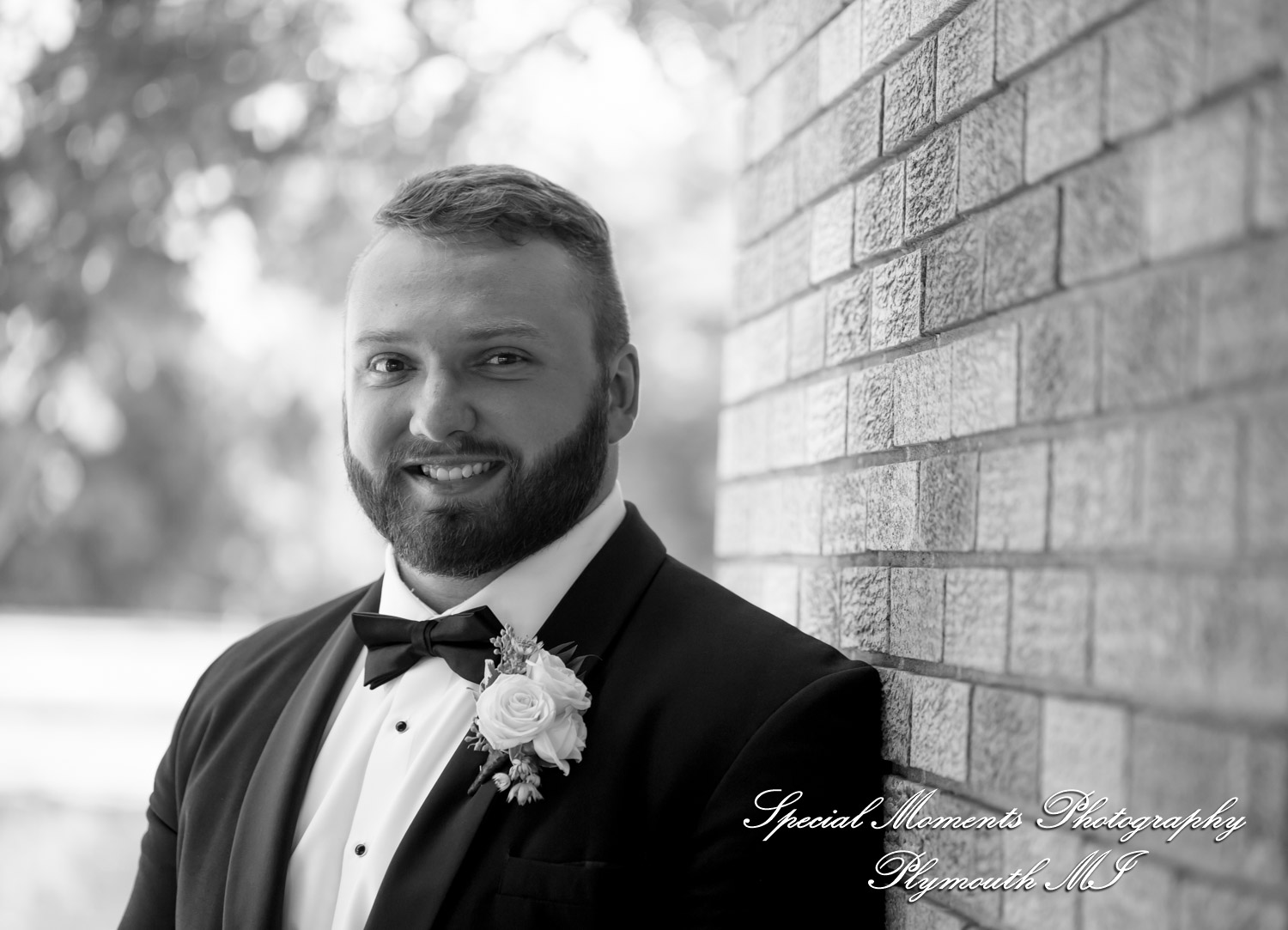 Aidan & Alex at Italian American Club Livonia MI wedding photograph