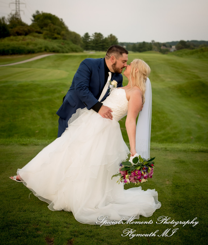 Taylor & Jacob Polo Fields Golf & Country Club Ann Arbor MI wedding photograph