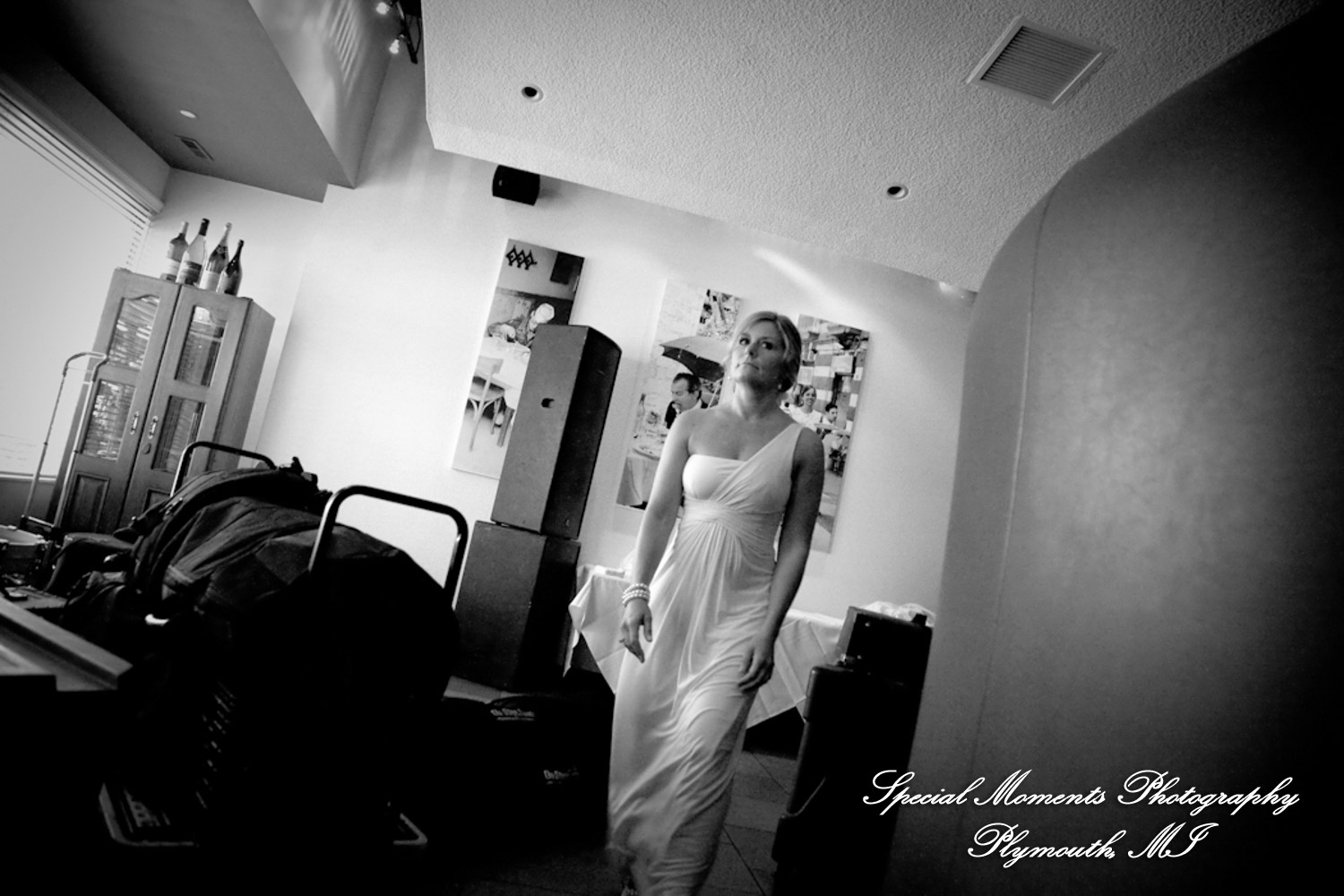 Pete & Paula at Fiamma Grill Plymouth MI wedding photograph