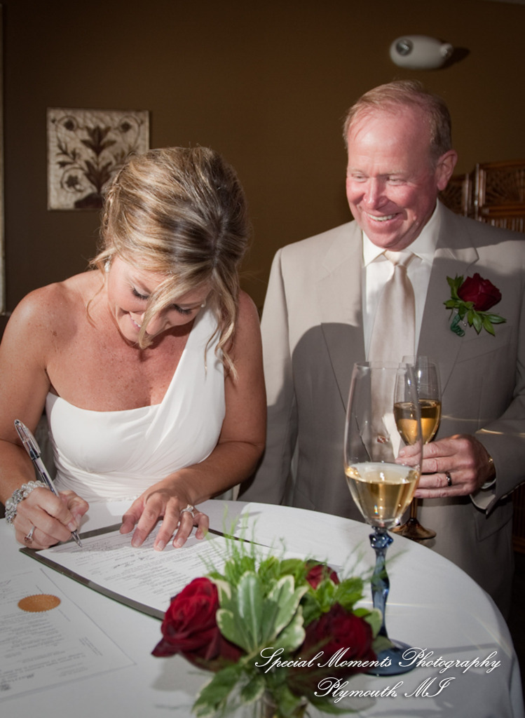 Pete & Paula at Fiamma Grill Plymouth MI wedding photograph