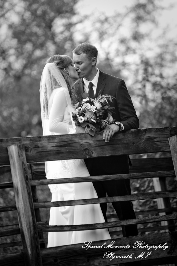 Heather & Clark at Stonebridge Golf Club Ann Arbor MI wedding photograph