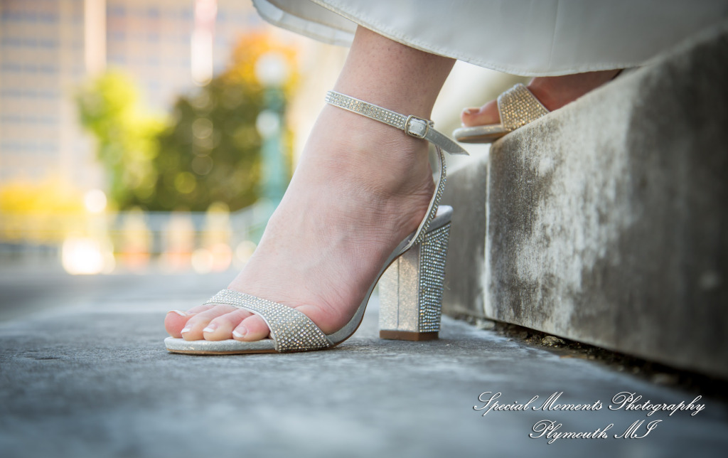 Andrea & Jonathan at The Whitney Detroit MI wedding photograph