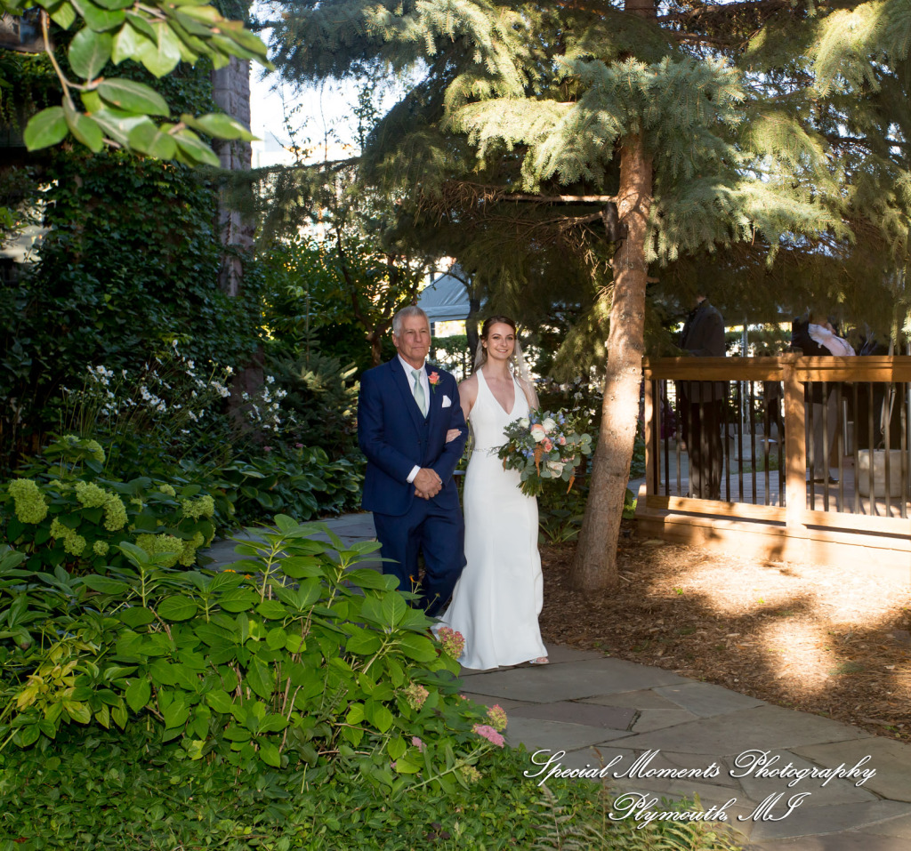 Andrea & Jonathan at The Whitney Detroit MI wedding photograph