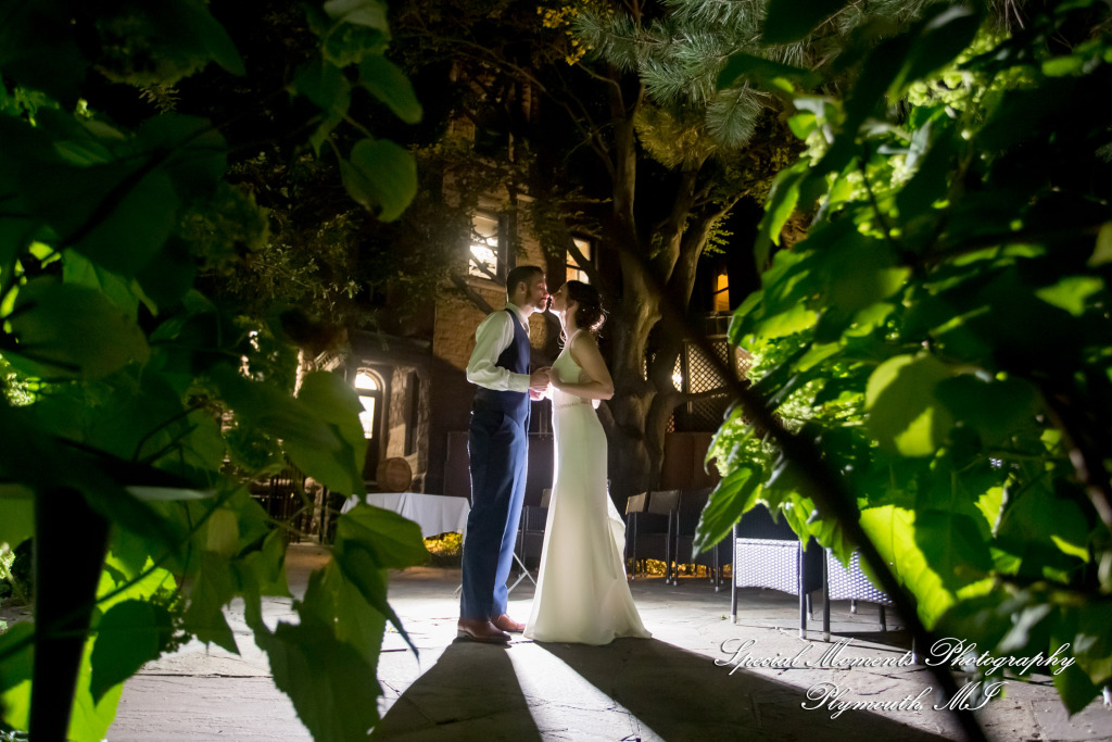 Andrea & Jonathan at The Whitney Detroit MI wedding photograph