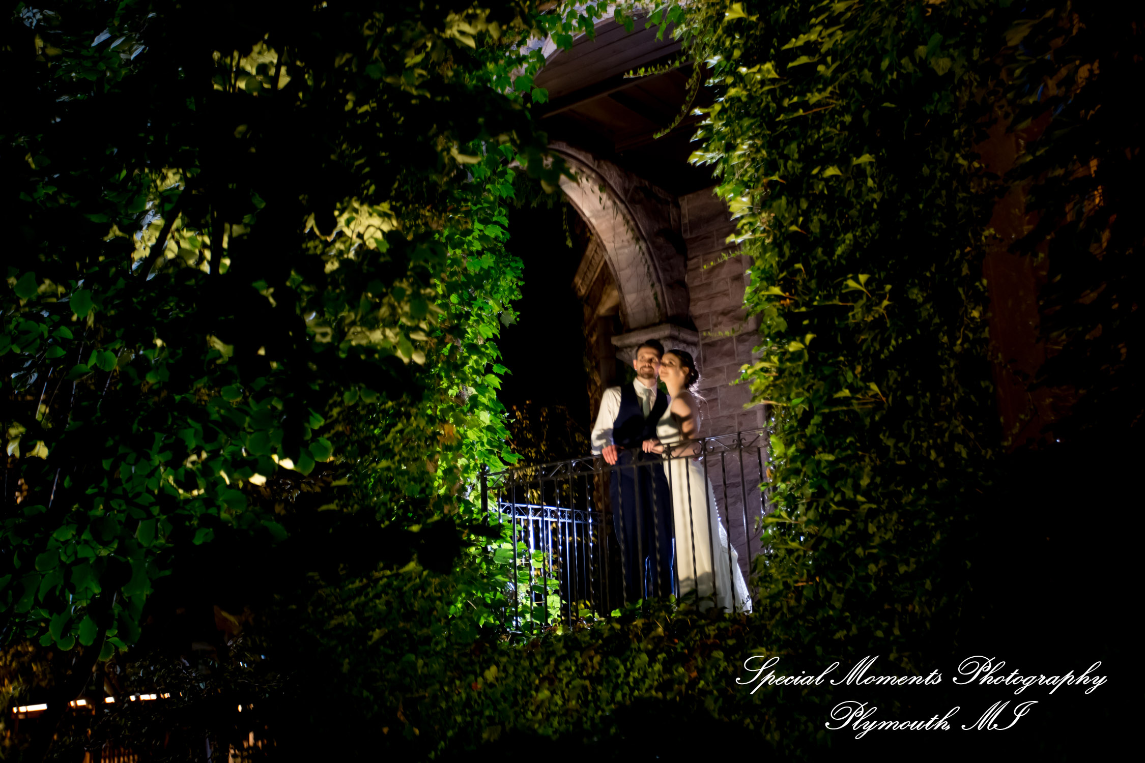 Andrea & Jonathan at The Whitney Detroit MI wedding photograph