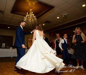 Julianne & Sean at One Under Banquet Hall Livonia MI wedding photograph