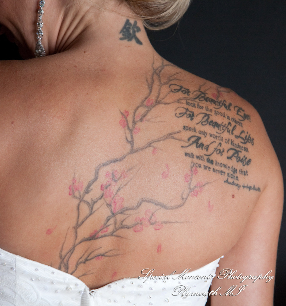 5 Star - Stephanie & Korey at Crystal Gardens Southgate MI wedding photography Shoe Shot