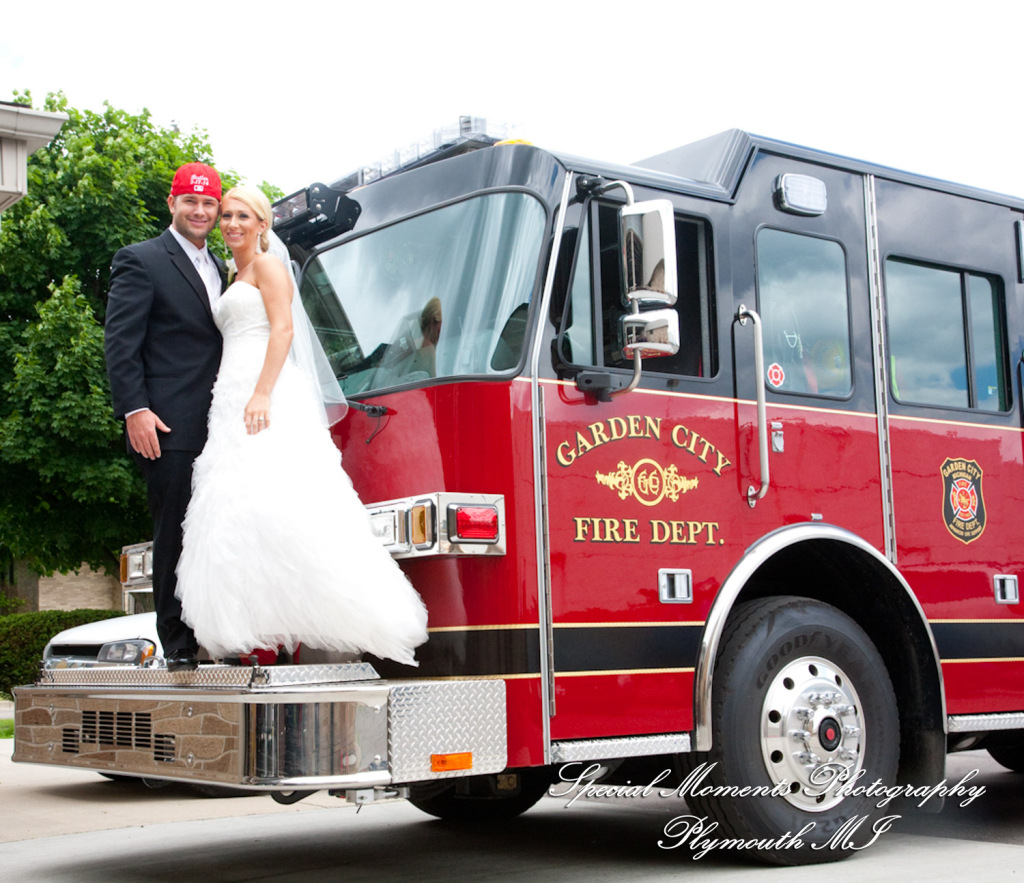 5 Star - Stephanie & Korey at Crystal Gardens Southgate MI wedding photography Shoe Shot