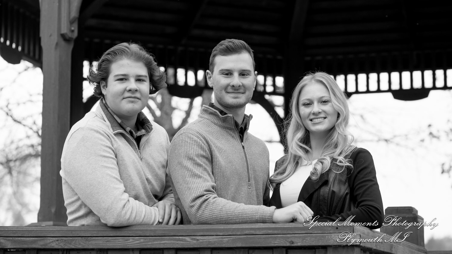 Heritage Park Canton MI family photograph