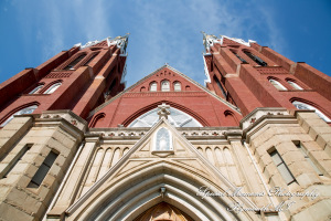 Heidy & Marcin at Sweetest Heart of Mary Church Detroit MI wedding photograph