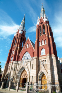 Heidy & Marcin at Sweetest Heart of Mary Church Detroit MI wedding photograph