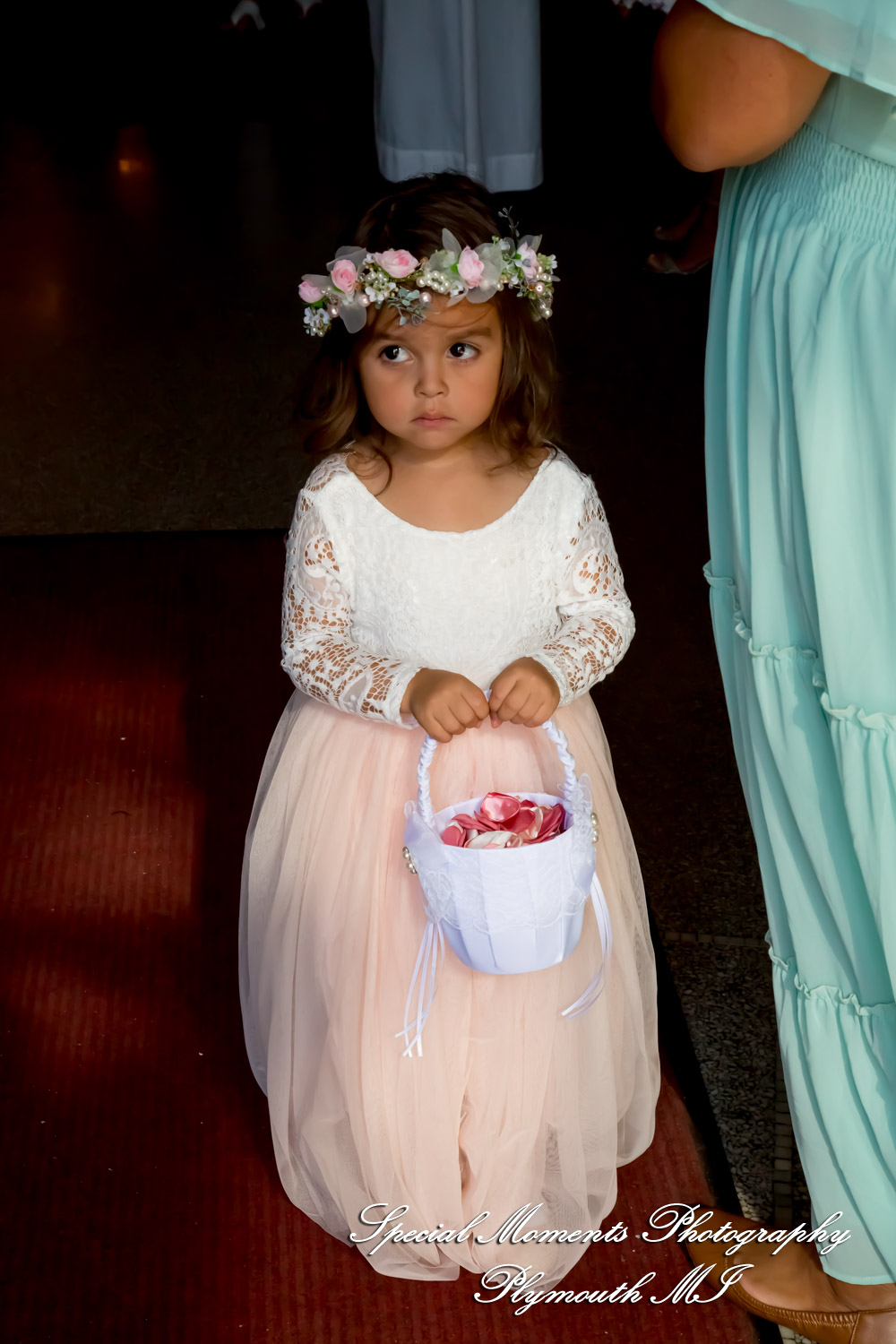 Heidy & Marcin at Sweetest Heart of Mary Church Detroit MI wedding photograph