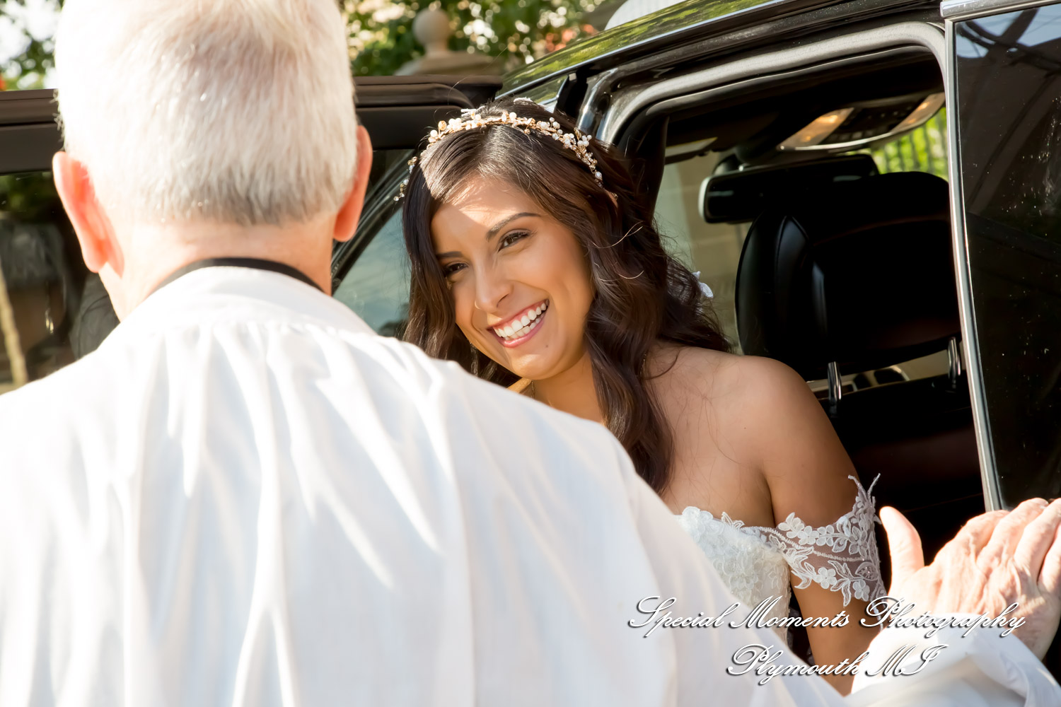 Heidy & Marcin at Sweetest Heart of Mary Church Detroit MI wedding photograph
