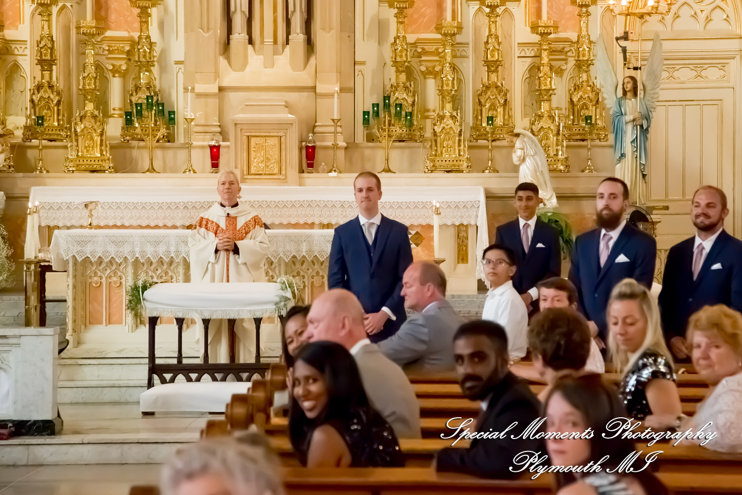 Heidy & Marcin at Sweetest Heart of Mary Church Detroit MI wedding photograph