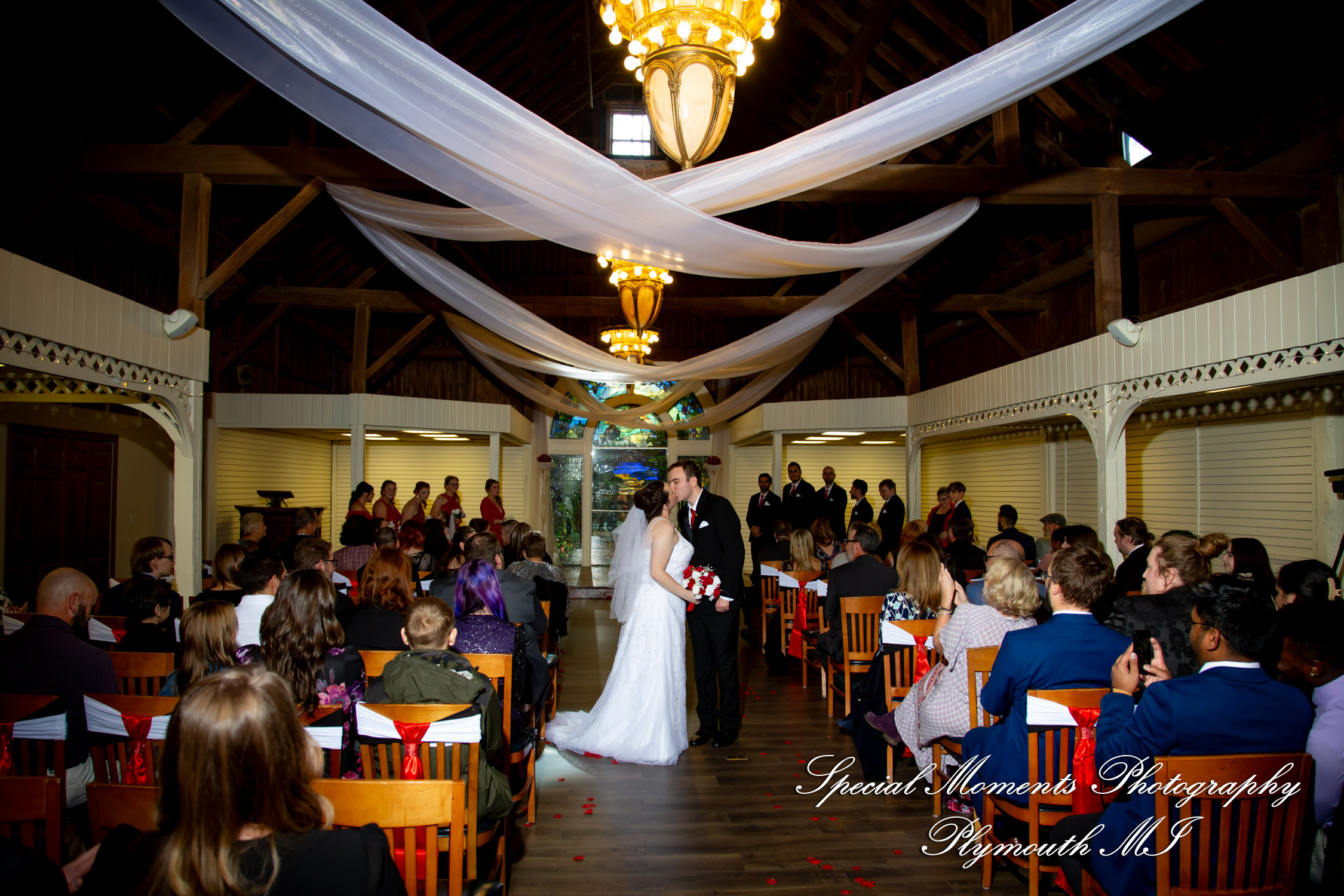 Patricia & Kyle at Canterbury Castle Lake Orion MI wedding photograph