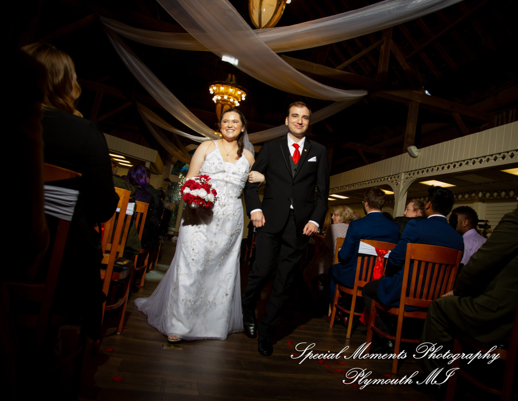 Patricia & Kyle at Canterbury Castle Lake Orion MI wedding photograph