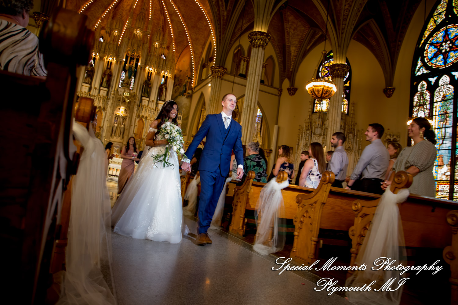 Heidy & Marcin at Sweetest Heart of Mary Church Detroit MI wedding photograph