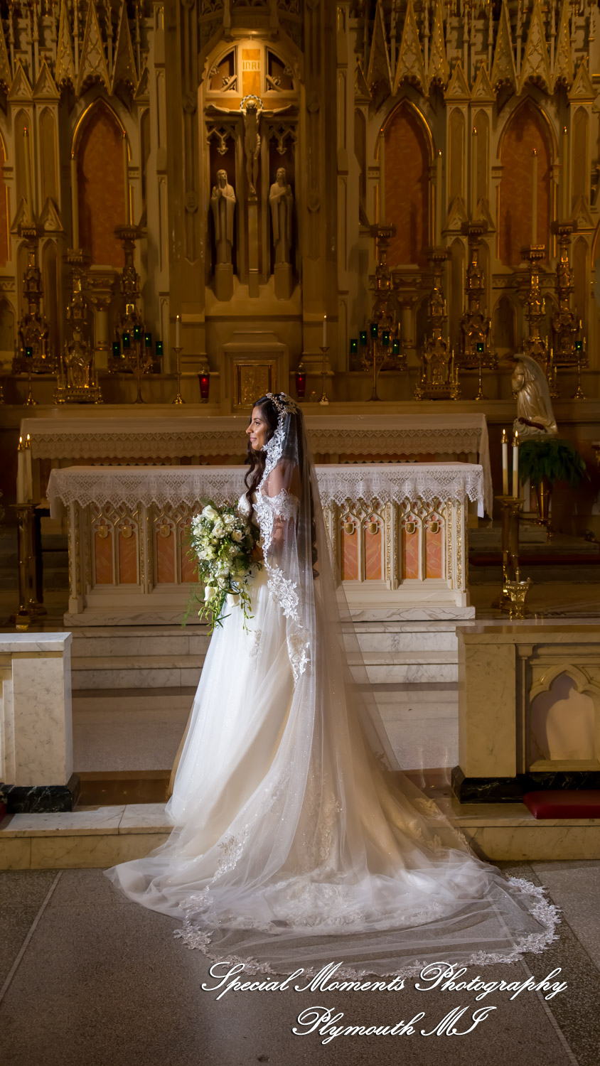 Heidy & Marcin at Sweetest Heart of Mary Church Detroit MI wedding photograph
