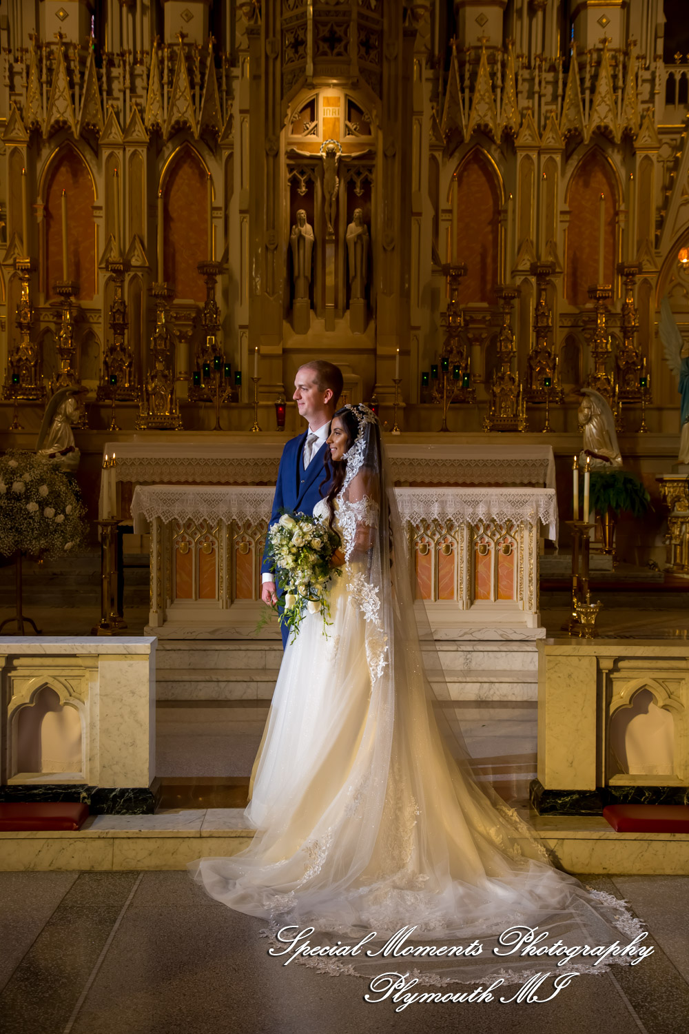 Heidy & Marcin at Sweetest Heart of Mary Church Detroit MI wedding photograph