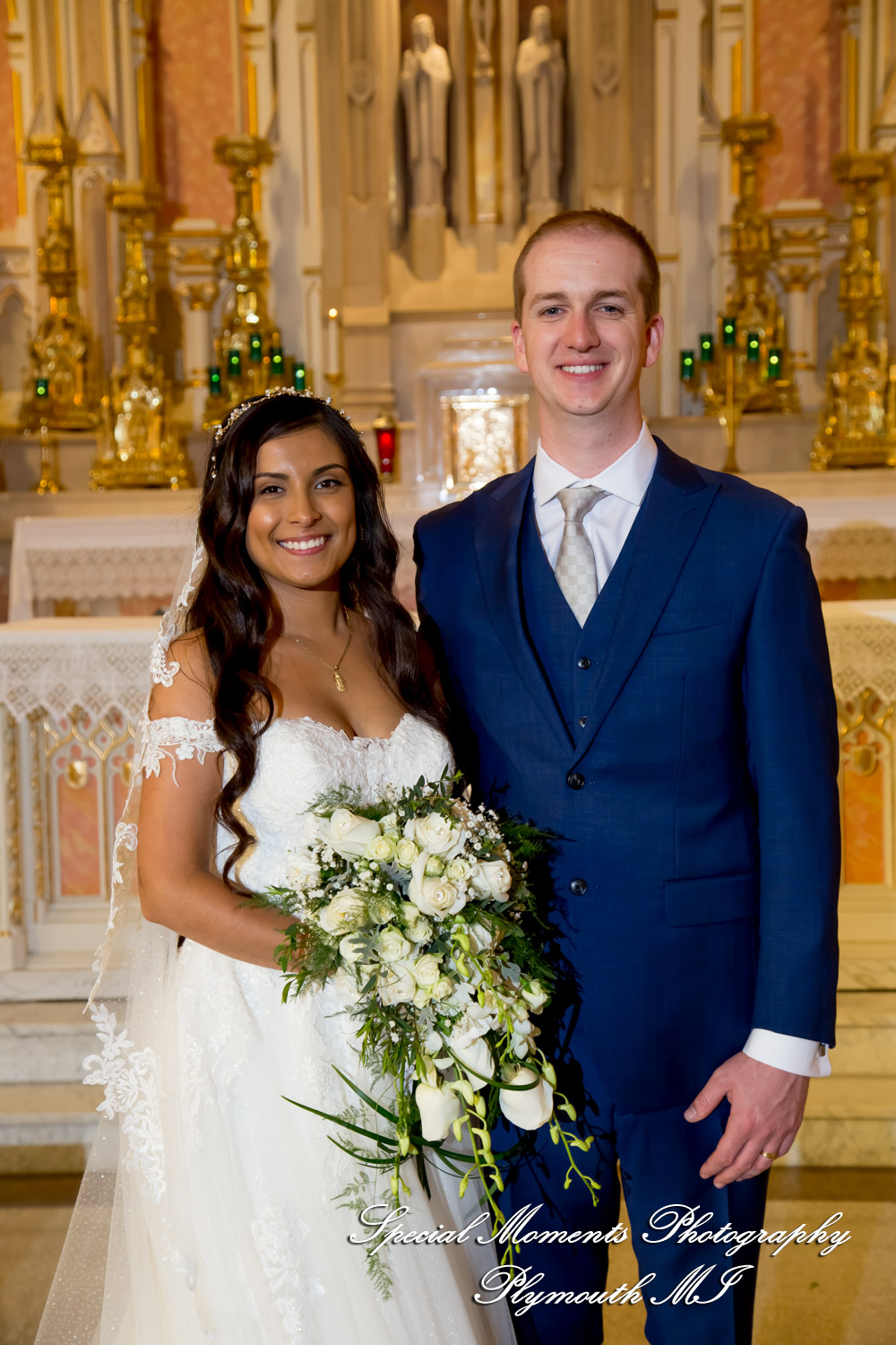 Heidy & Marcin at Sweetest Heart of Mary Church Detroit MI wedding photograph